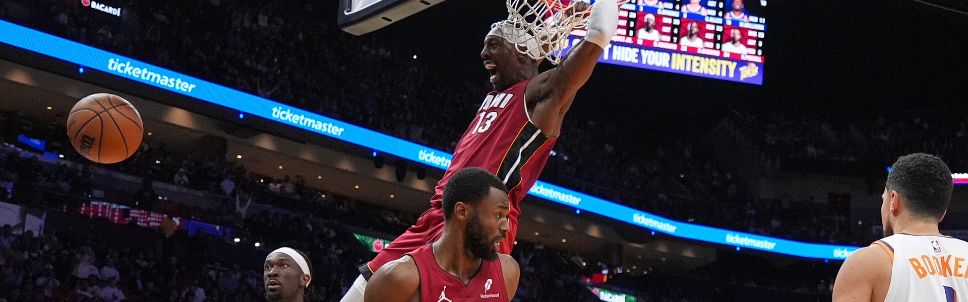 开云体育网页版-阿德巴约29+9布克24+9+9 热火胜太阳结束3连败