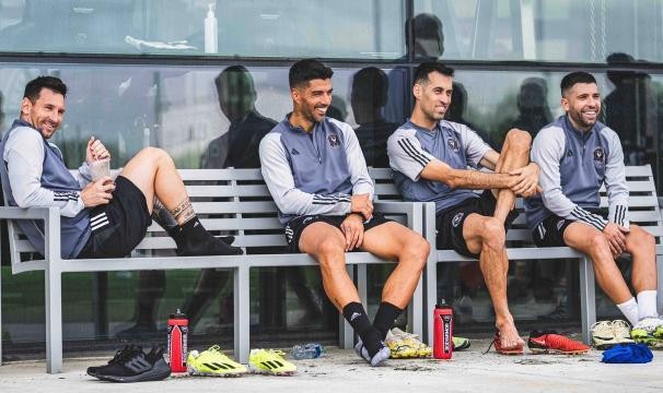 开云体育网站-美国职业足球大联盟谁挣钱多？梅西第1 布教授第2