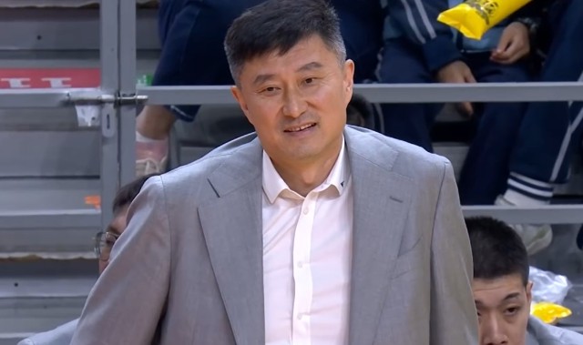 开云体育网页版-不得不说！杜锋已是江郎才尽：没战术，没应变