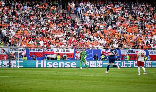 开云体育入口-【欧洲杯】荷兰2比1逆转波兰，韦霍斯特替补绝杀