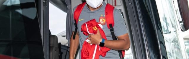 开云体育登录-主帅对广州队表现很遗憾：队员面对机会太紧张