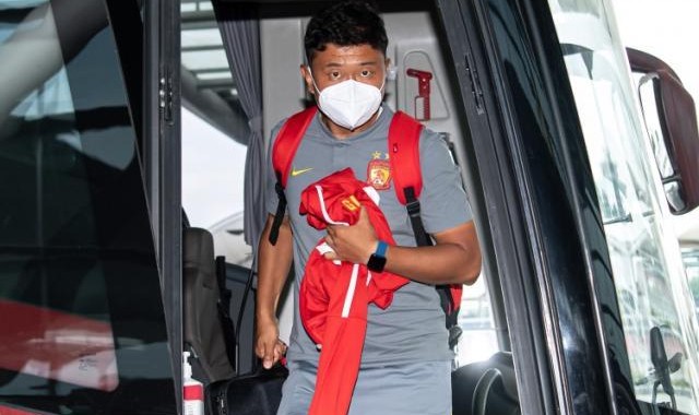 开云体育登录-主帅对广州队表现很遗憾：队员面对机会太紧张