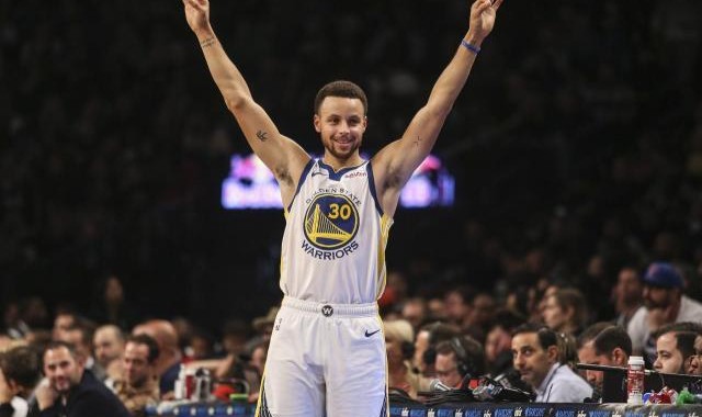 开云体育入口-【观察】赛季首月颁奖典礼 库里MVP勇士获三大奖