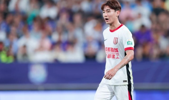 开云体育网页版-韦世豪生涯第二次中超赛季进球上双，第一次是2019年的11球