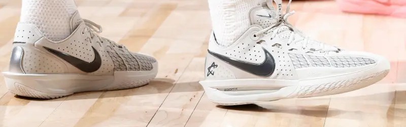 开云体育网站-坎宁安穿着Cut3迎来复出，得到13分5篮板10助攻