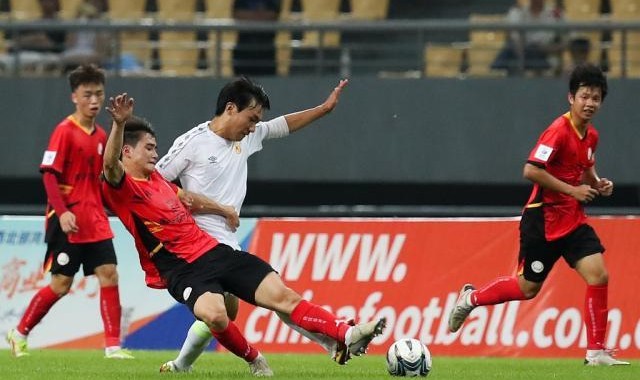 开云体育官方入口-足协杯首轮综述：三业余俱乐部拼到点球大战败北