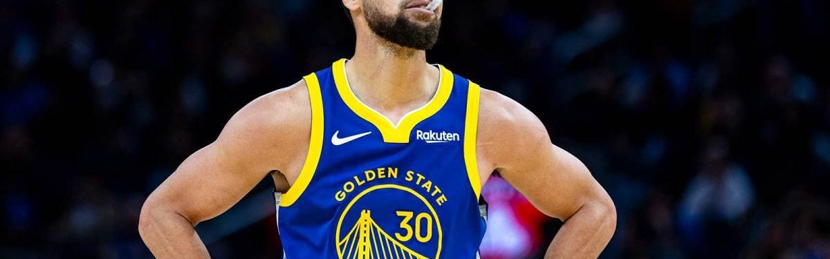 开云体育官方入口-库里荣登NBA球衣销量榜首，力压詹姆斯、文班亚马、东契奇等球星