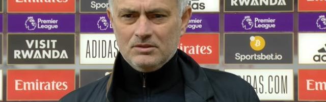 开云体育入口-穆里尼奥：裁判错判决定比赛 很遗憾没法采访裁判