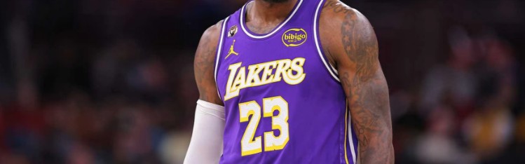 创双历史第一：詹姆斯41岁后半场20+ 联合中心首位轰1000分对手