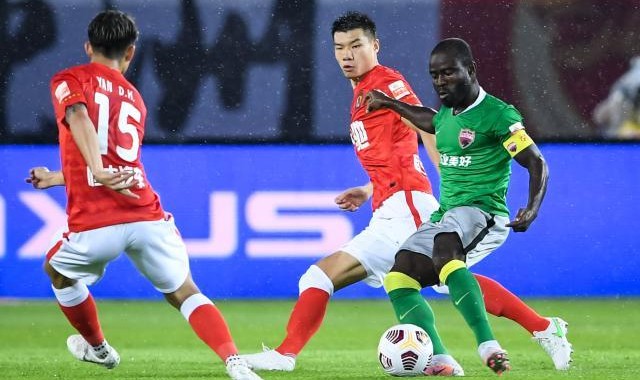 开云体育网页版-首胜！恒大质疑中找回自我 “高艾”来电防线终零封