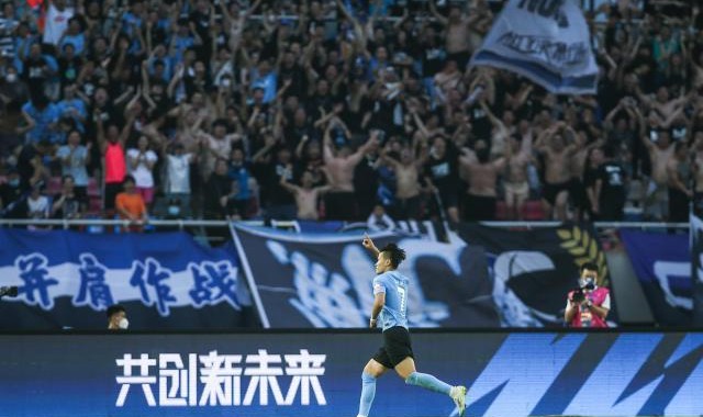 连媒：因疫情赛程边走边看 中超或增一周双赛频率