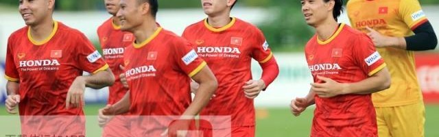 开云体育电脑版-越南队调整集训名单 邓文林接受手术补充征召门将